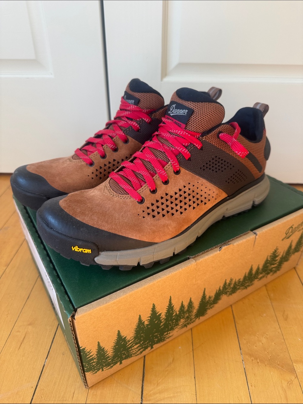 Danner trail 2650 3”
Brown/red
Men’s 11